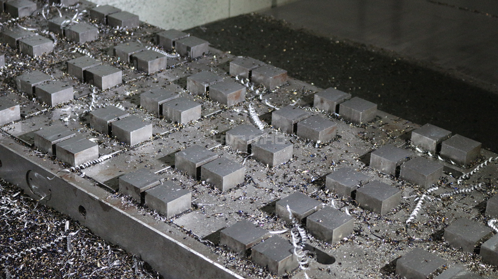 Advantages and disadvantages of milling operations on a magnet